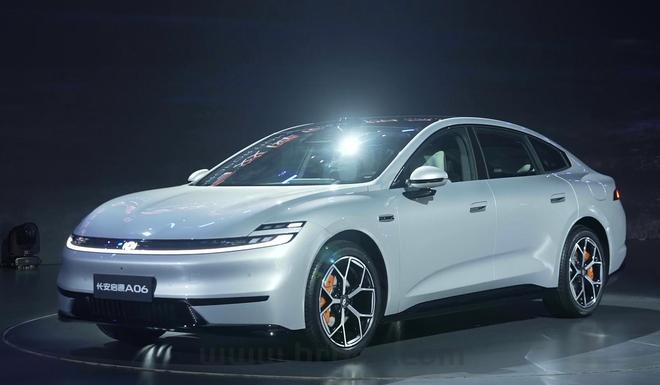 搭激光雷达/800V/6C快充 长安启源A06全球首秀